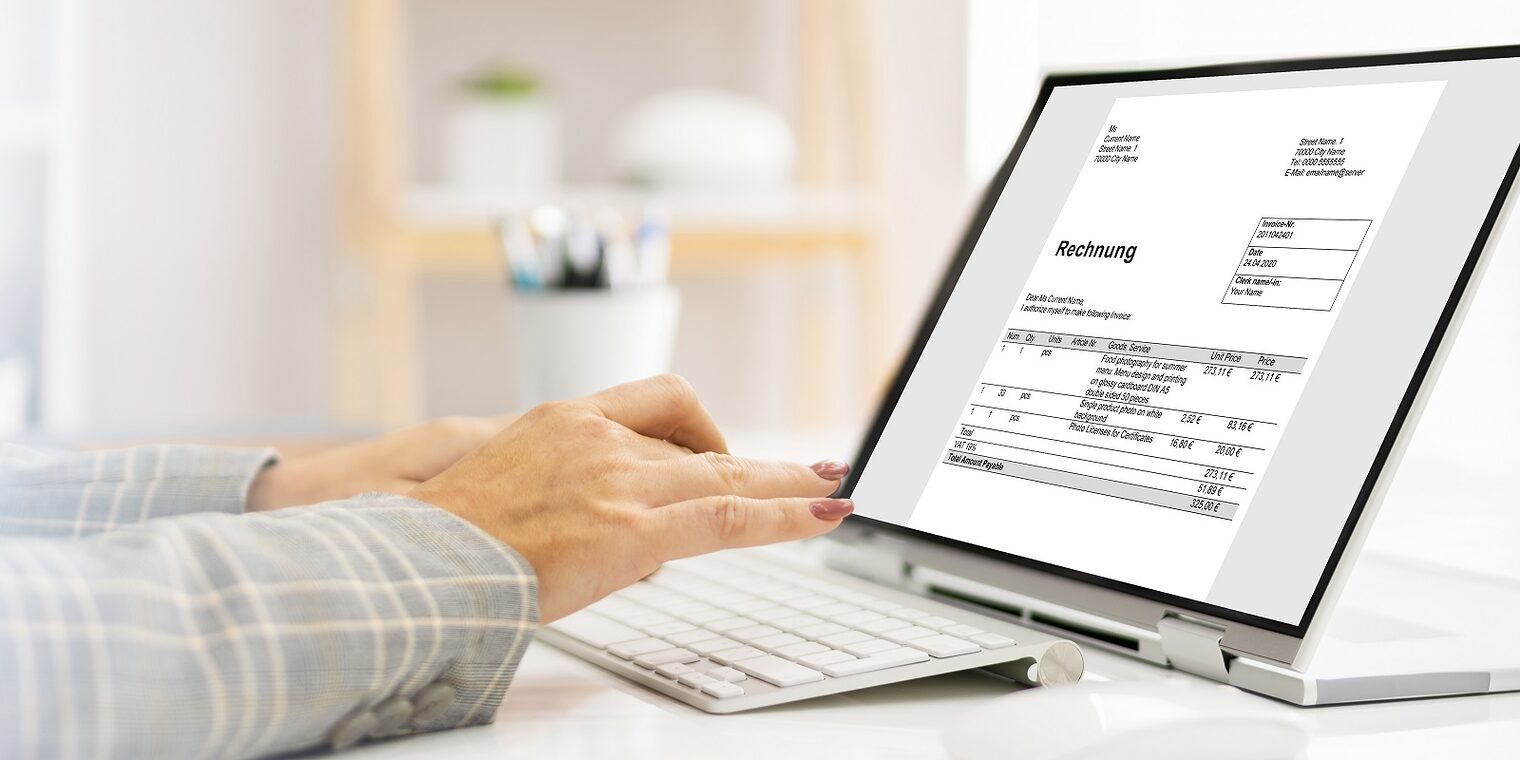 Rechnung, digital, E-Rechnung, Kontoauszug, Handwerk, Computer, elektronisch, online, Tablet, Budget, Software, Bildschirm